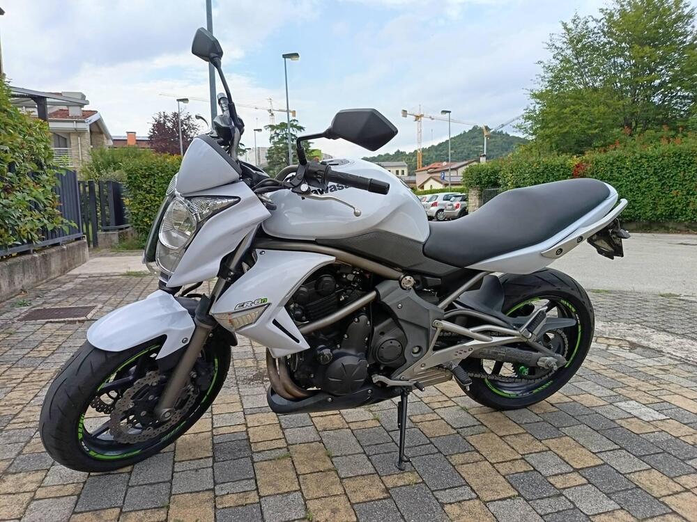 Kawasaki ER-6N (2009 - 11) (4)