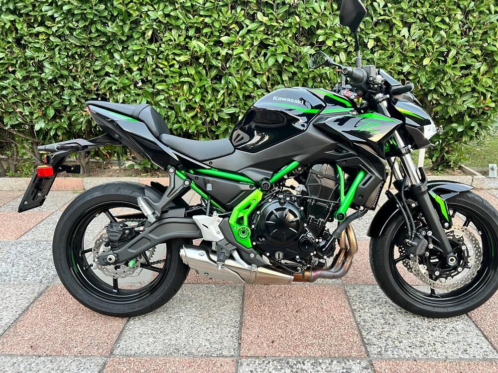 Kawasaki Z 650 (2025 - 26) (6)