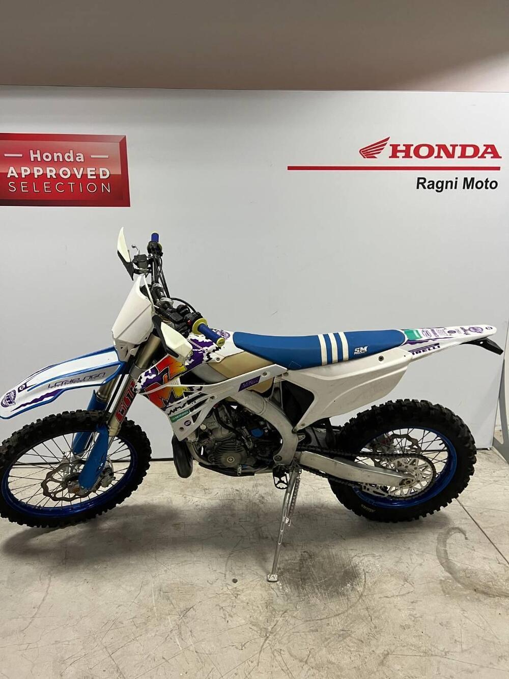 Tm Moto EN 300 Fi ES 2T (2023) (2)