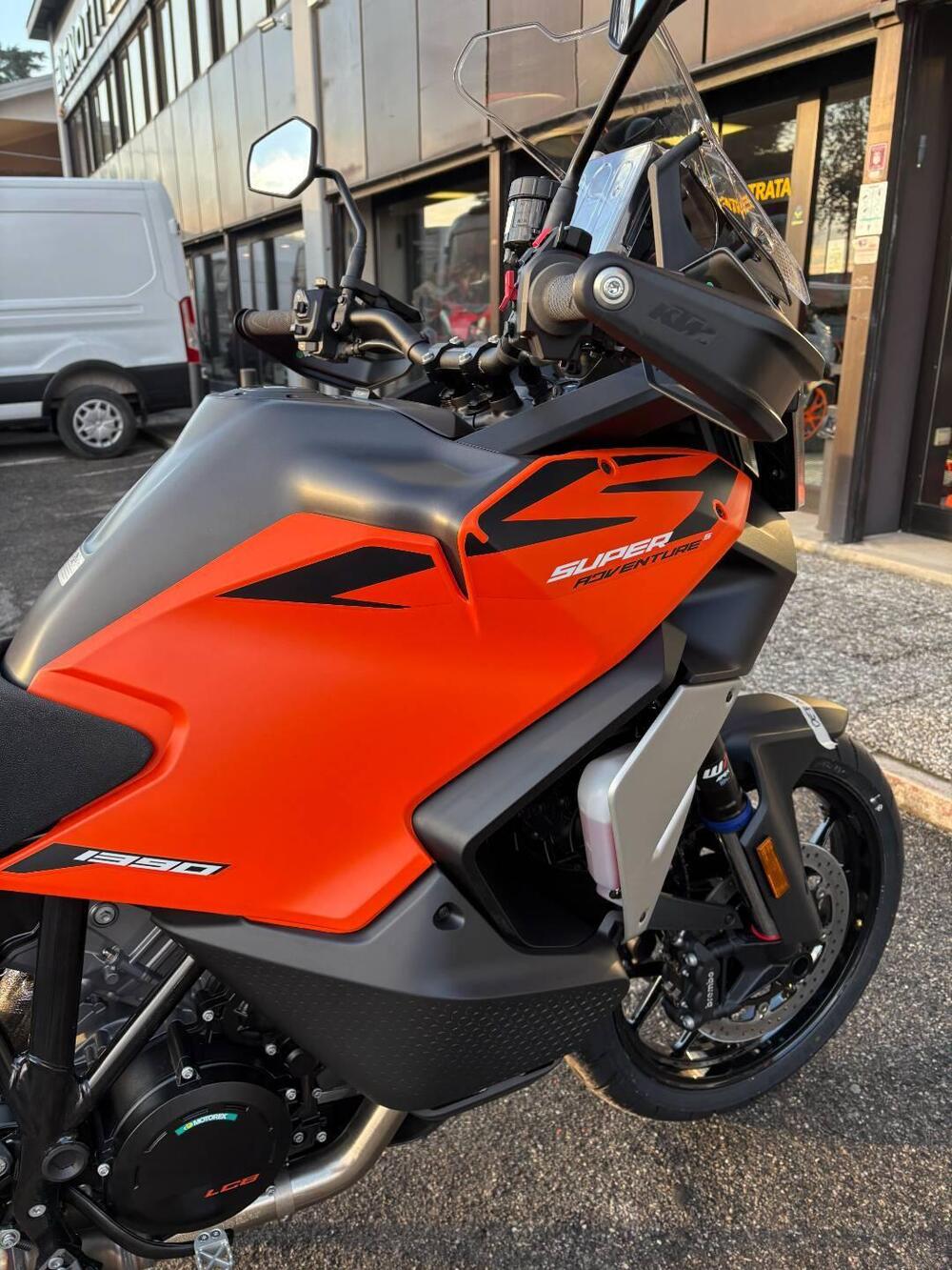 KTM 1390 Super Adventure S EVO (2026) (3)