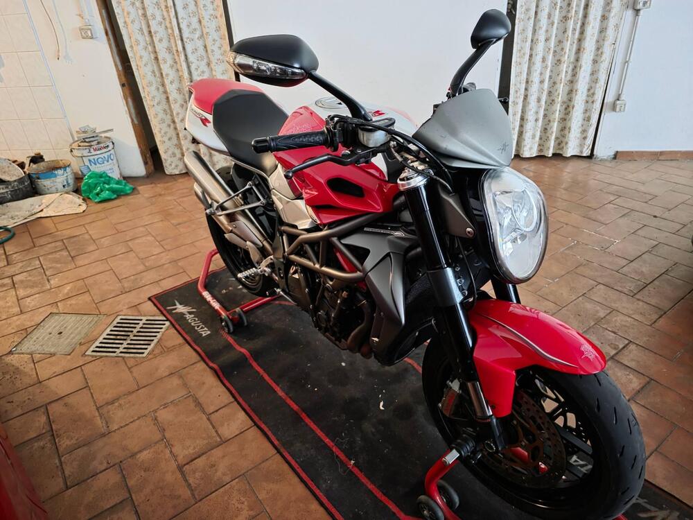 MV Agusta Brutale 1090 RR (2009 - 15) (2)