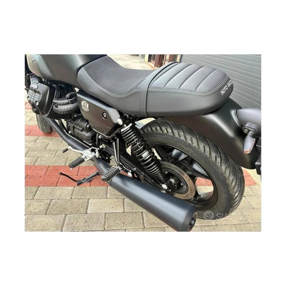 Moto Guzzi V7 850 Stone Special Abs (2021) (3)