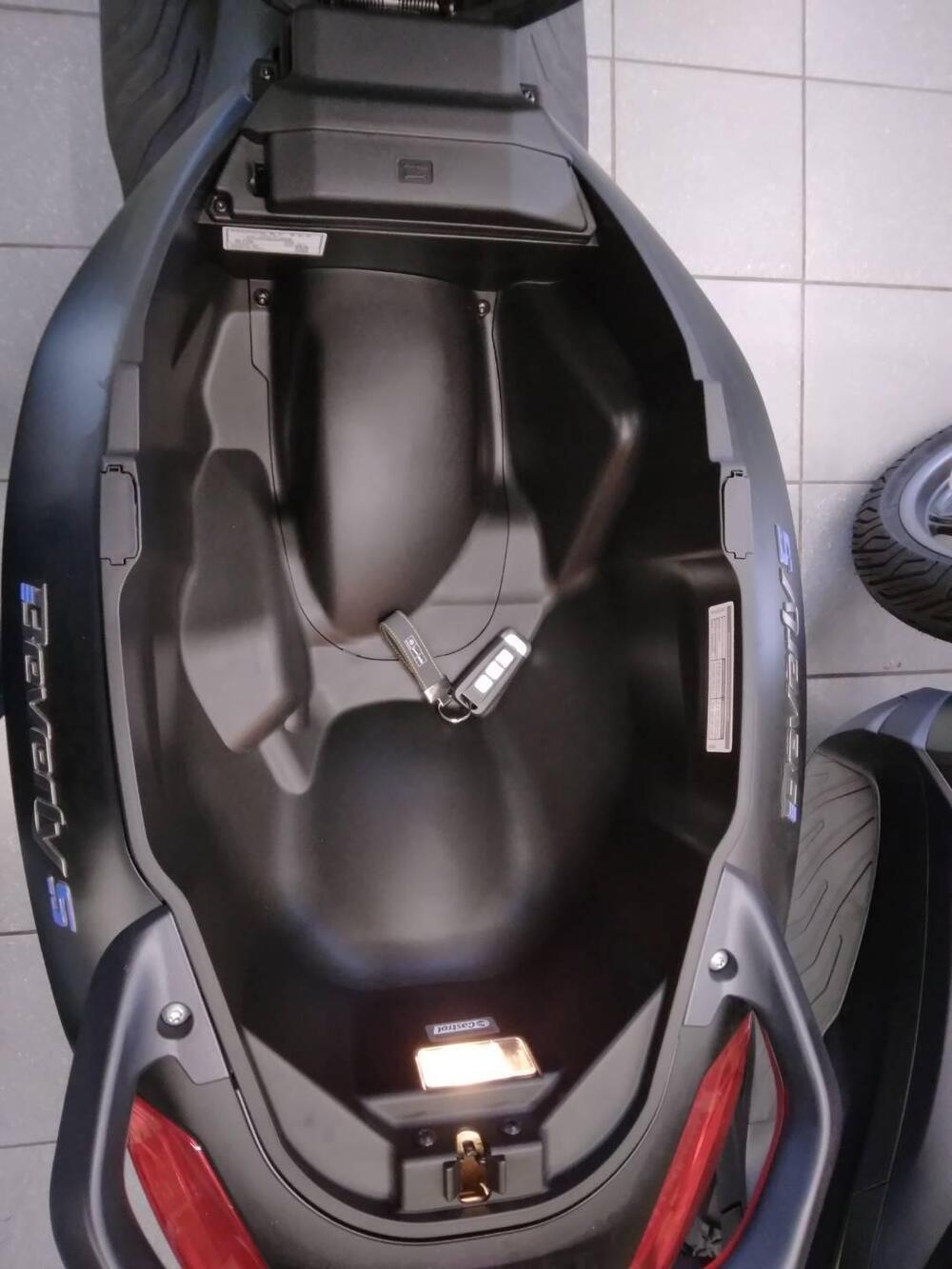 Piaggio Beverly 310 S (2025 - 26) (5)