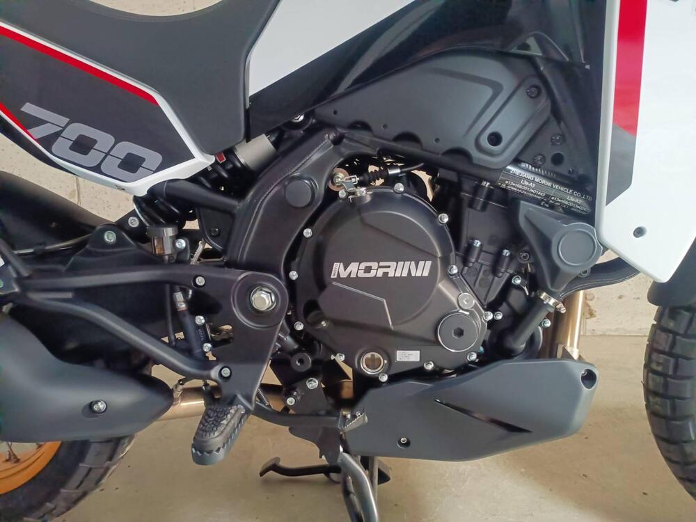 Moto Morini X-Cape 700 Gold Edition (2025 - 26) (3)