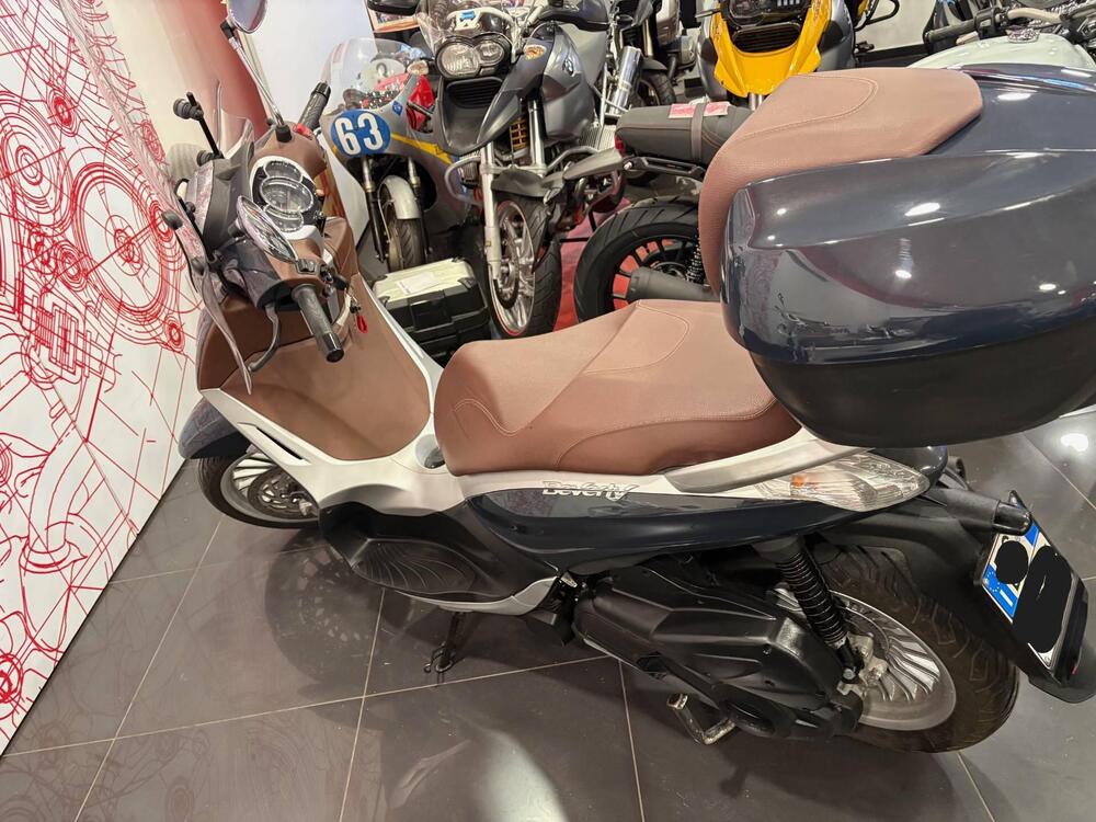 Piaggio Beverly 300 i.e. ABS-ASR (2016 - 20) (5)