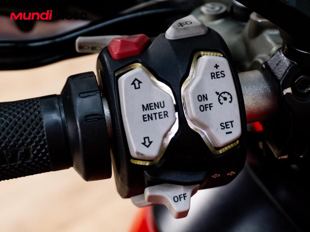 Ducati Multistrada 1200 S Granturismo (2013 - 14) (12)