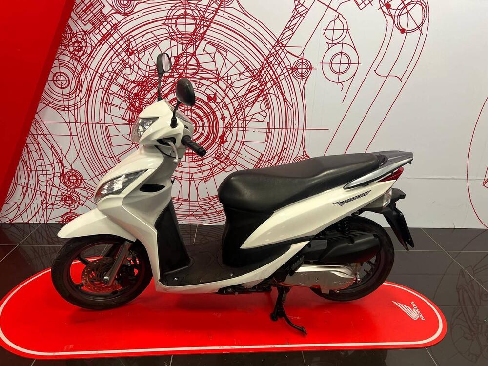 Honda Vision 110 (2011 - 16) (4)