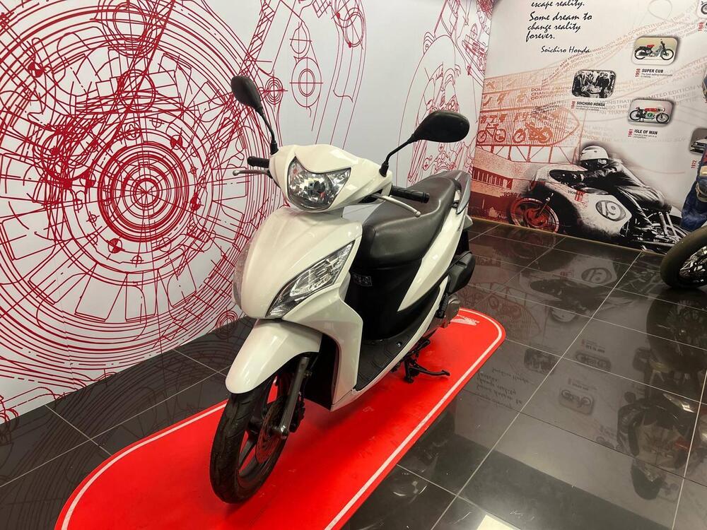 Honda Vision 110 (2011 - 16) (5)