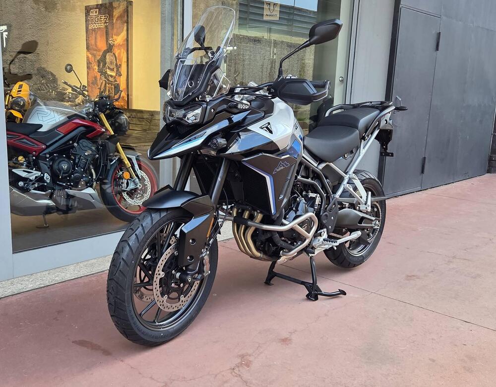 Triumph Tiger 900 Alpine Special Edition (2026) (4)