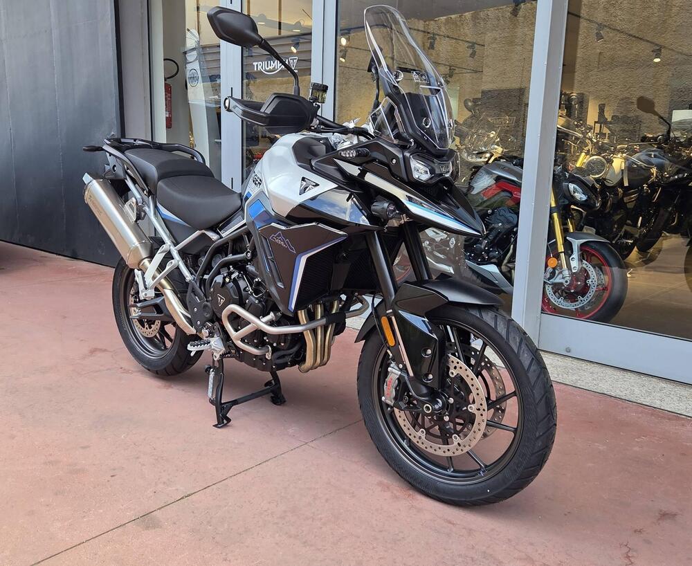 Triumph Tiger 900 Alpine Special Edition (2026)