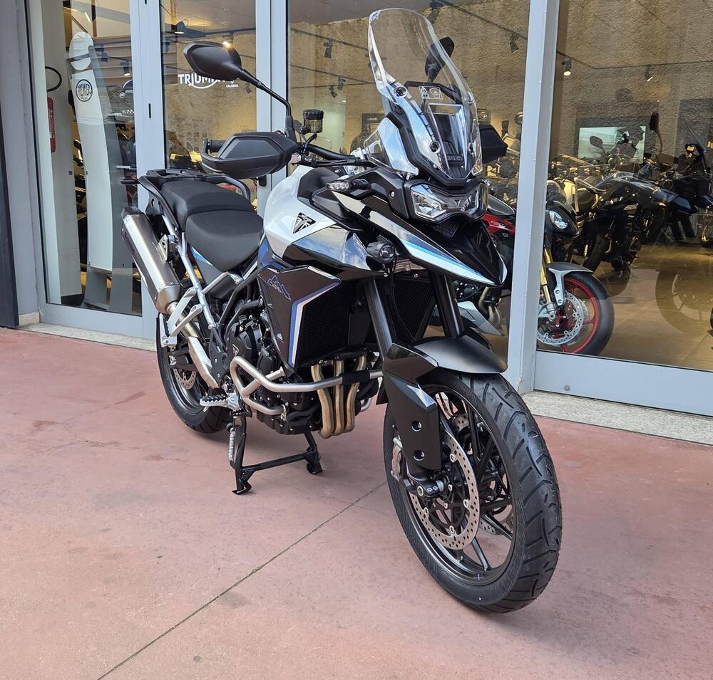 Triumph Tiger 900 Alpine Special Edition (2026) (15)