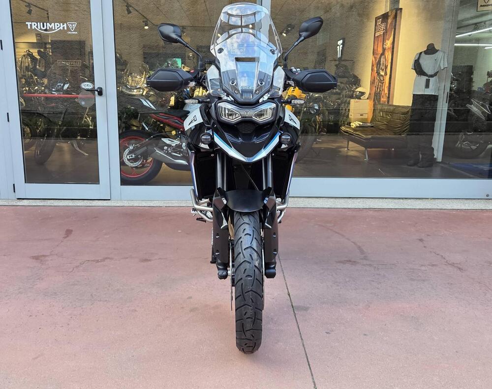 Triumph Tiger 900 Alpine Special Edition (2026) (16)