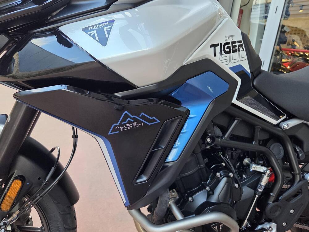 Triumph Tiger 900 Alpine Special Edition (2026) (19)