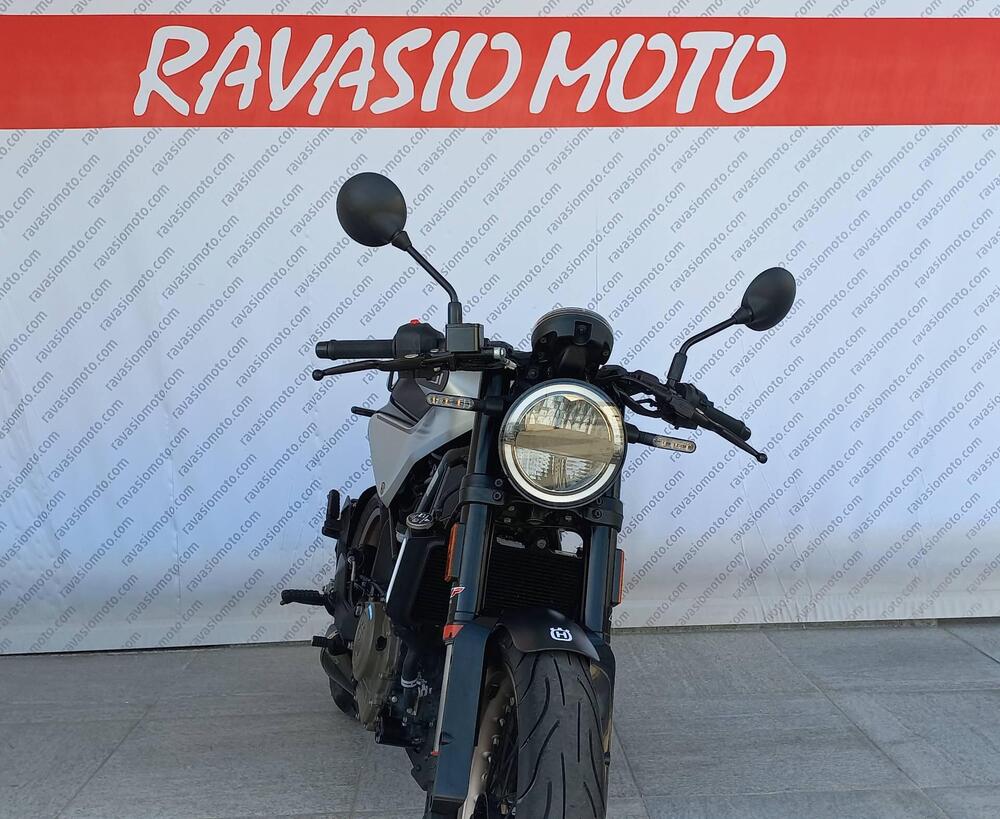 Husqvarna Vitpilen 401 (2021 - 23) (2)