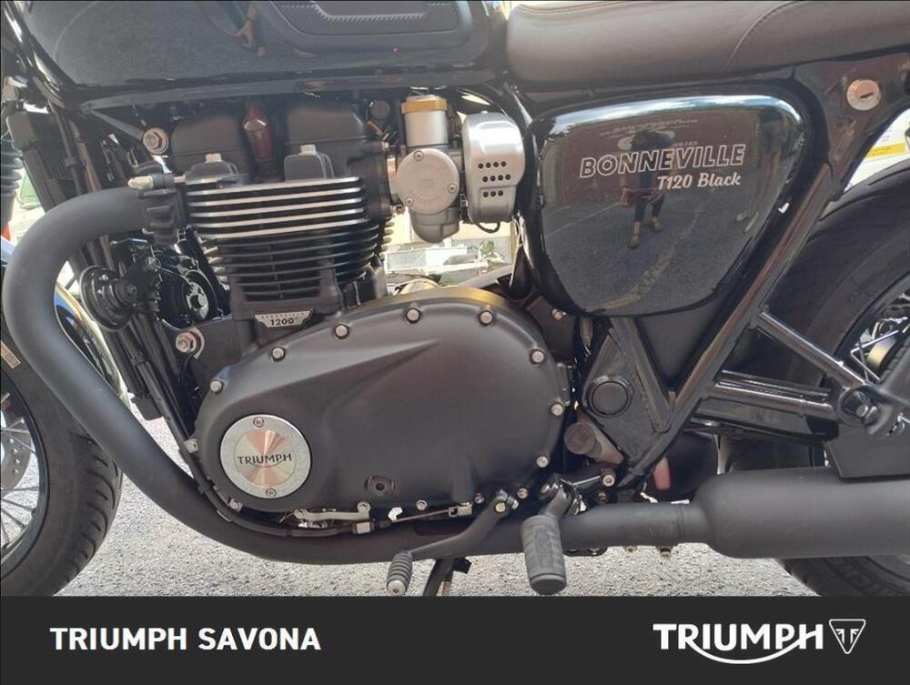 Triumph Bonneville T120 Black (2021 - 25) (4)