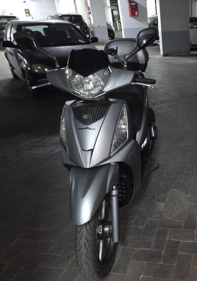 Kymco People 300i GT ABS (2010 - 17) usata