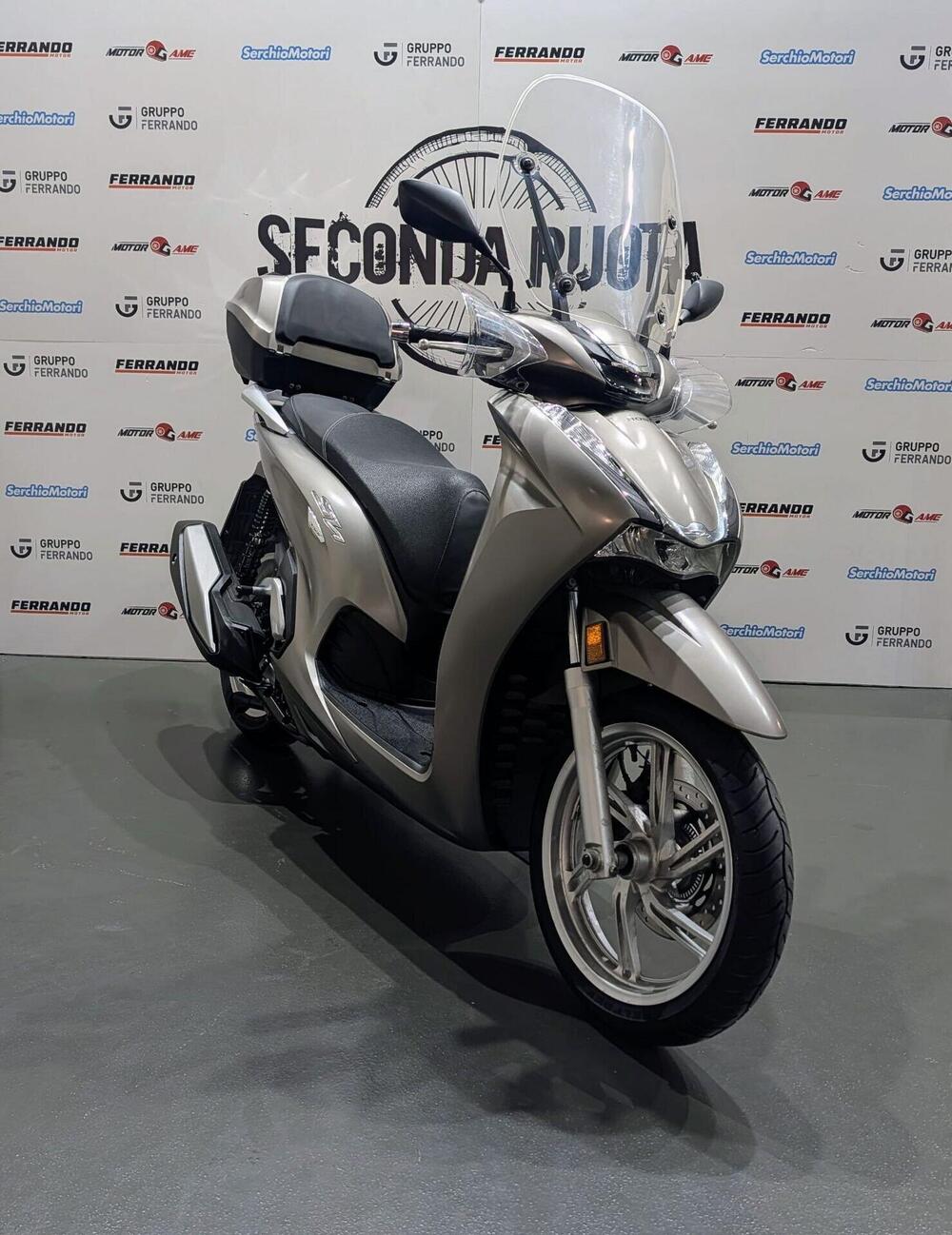 Honda SH 350 (2021 - 24) (2)