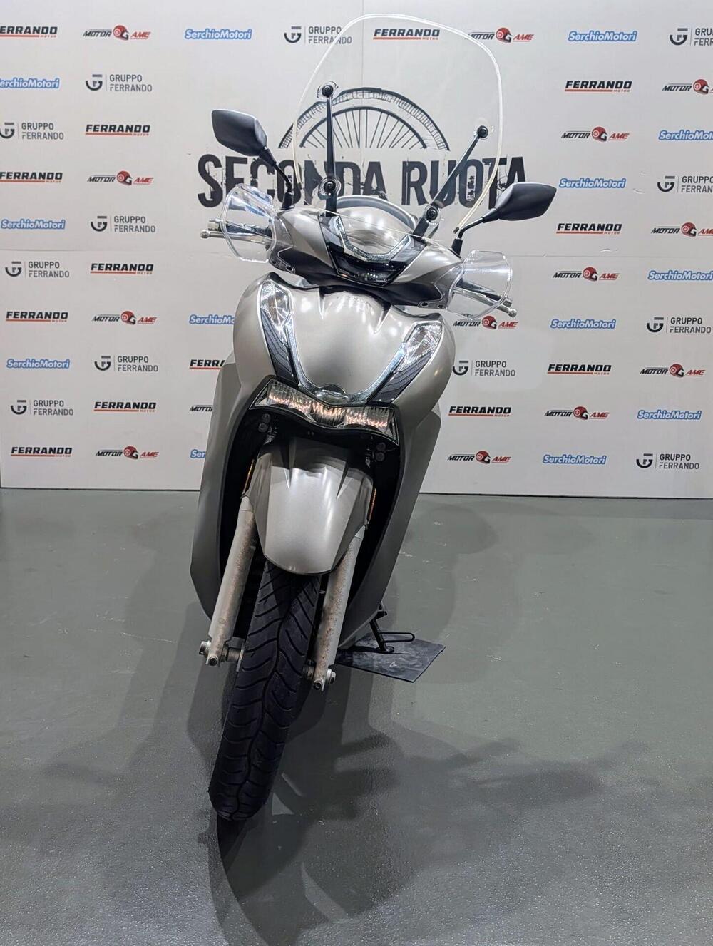 Honda SH 350 (2021 - 24) (3)