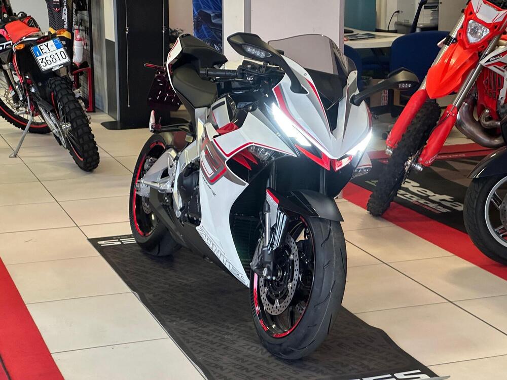 Zontes ZT703-RR (2025 - 26) (9)