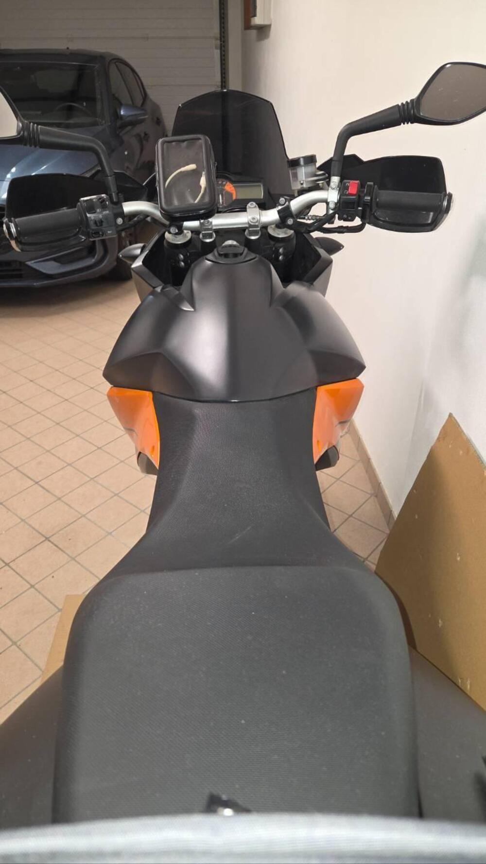 KTM 990 Supermoto T (2009 - 11) (5)