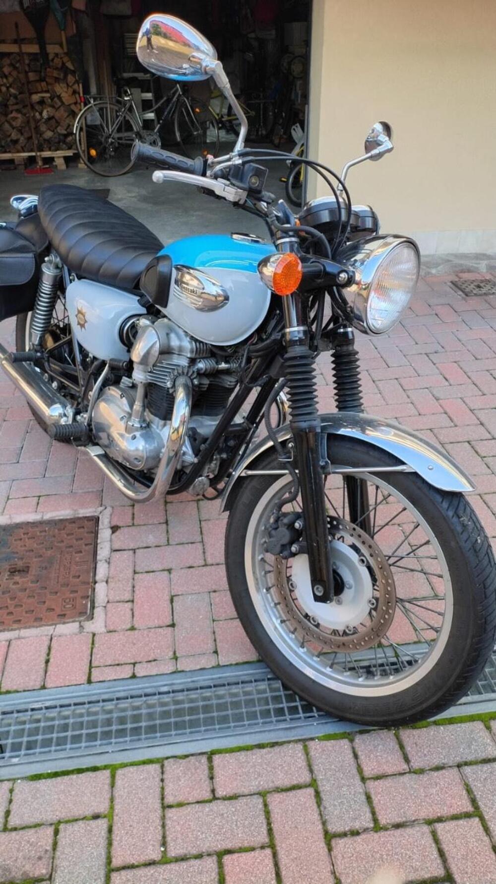 Kawasaki W 650 (1999 - 00) (2)