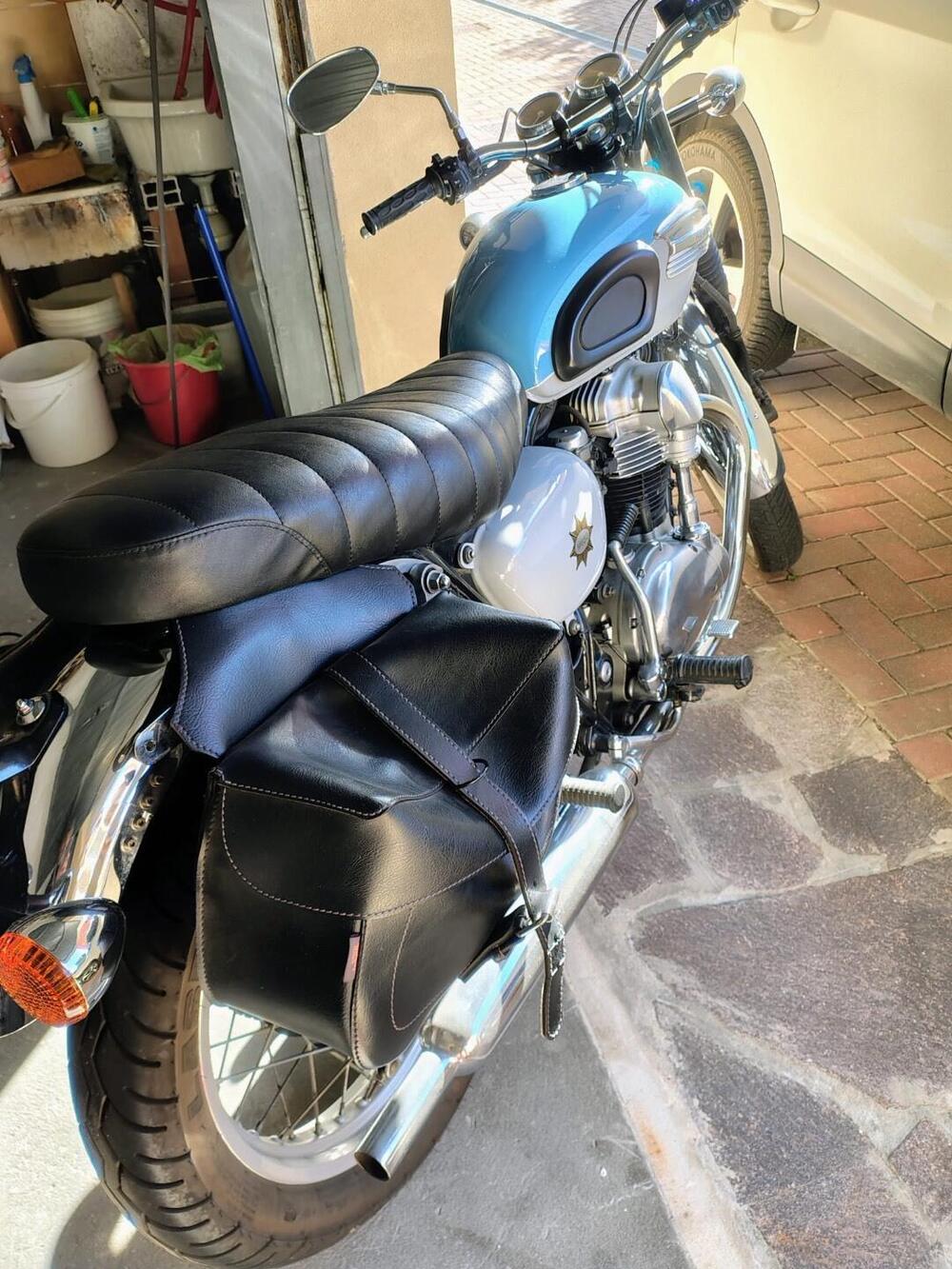 Kawasaki W 650 (1999 - 00) (7)