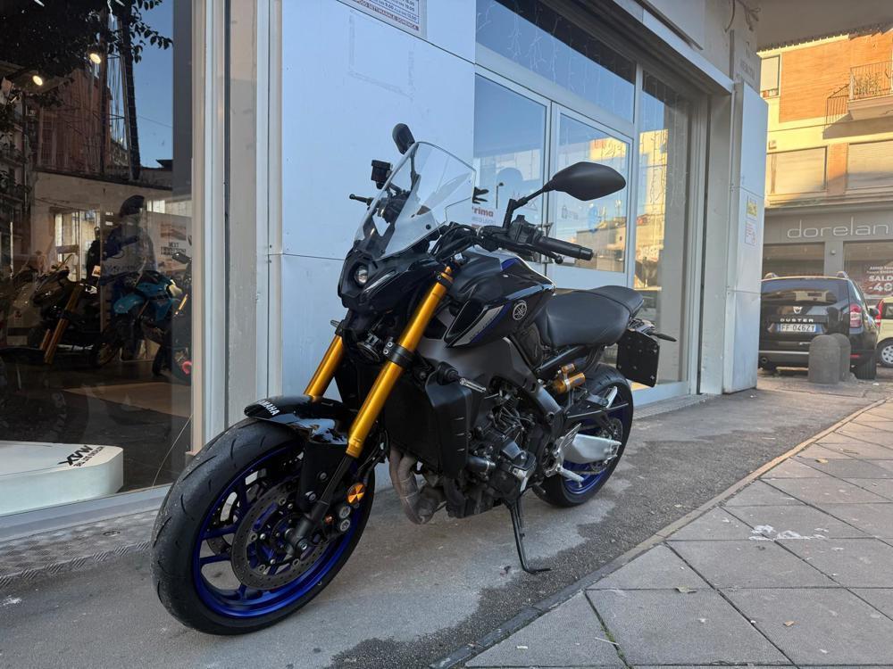 Yamaha MT-09 SP (2021 - 23) (4)