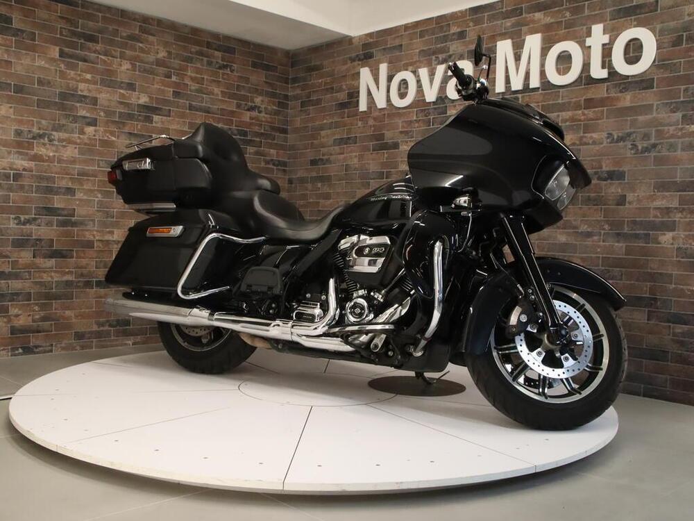 Harley-Davidson 114 Road Glide Ultra (2019) - FLTRXU (8)