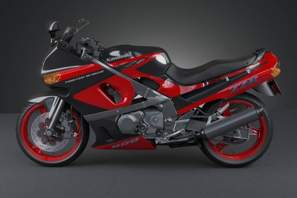 Kawasaki ZZR 600 (2)