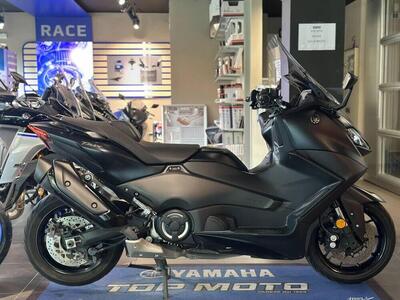 Yamaha T-Max 560 (2022 - 24) usata