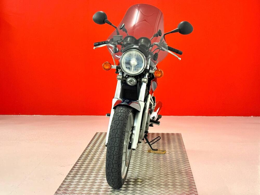 Suzuki VX 800 (3)