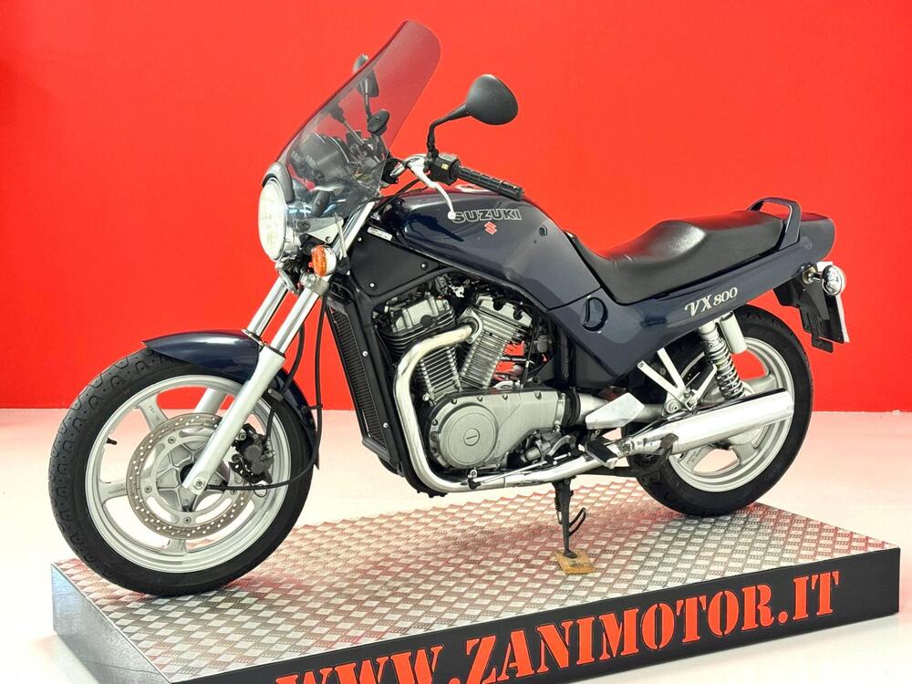 Suzuki VX 800 (4)