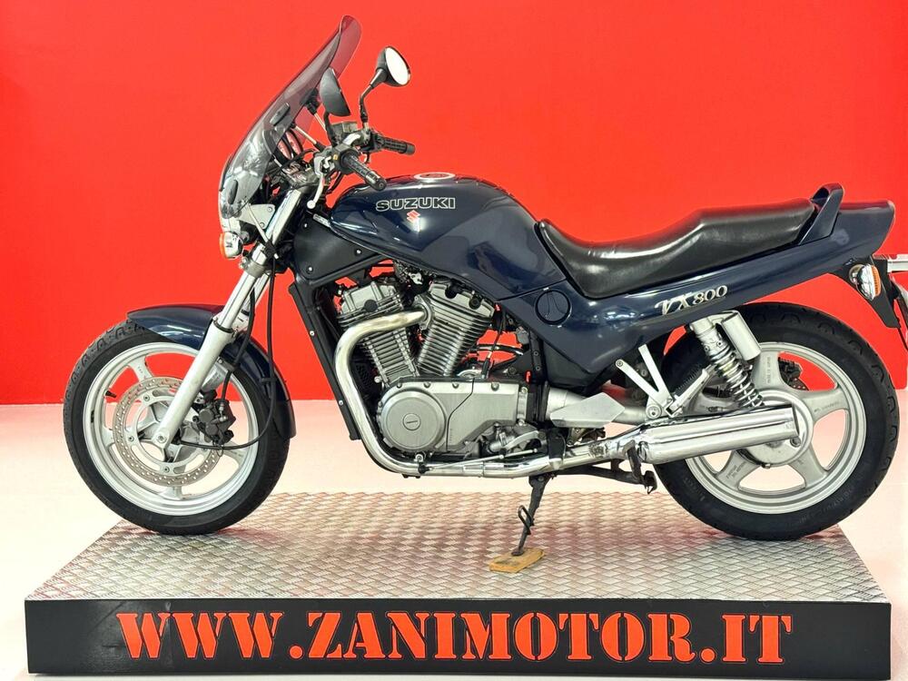 Suzuki VX 800 (5)