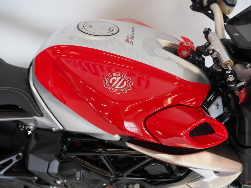 MV Agusta Brutale 800 RR Ottantesimo (2025 - 26) (5)