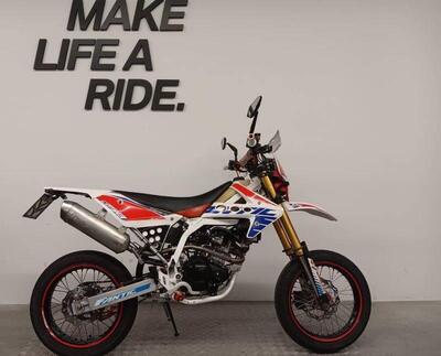 Fantic Motor Motard 125 M Performance 4t (2017) usata