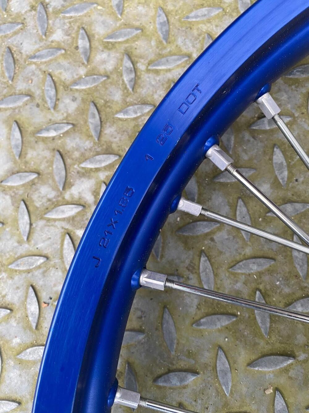 coppia cerchi yamaha tenere 700/2025 (5)