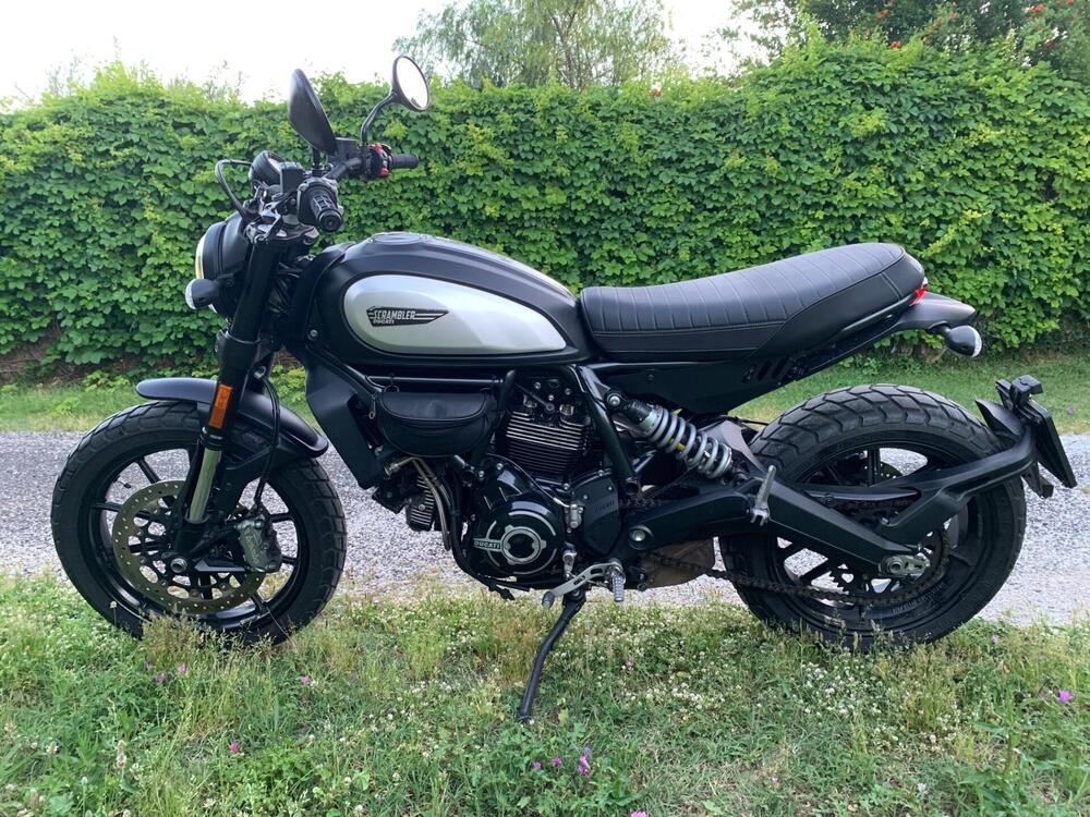 Ducati Scrambler 800 Icon Dark (2021 - 22) (3)