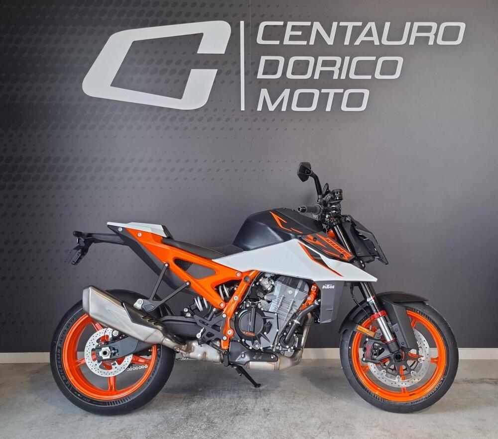 KTM 990 Duke R (2026)
