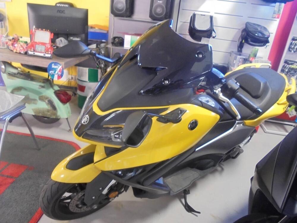 Yamaha T-Max 560 (2022 - 24) (4)