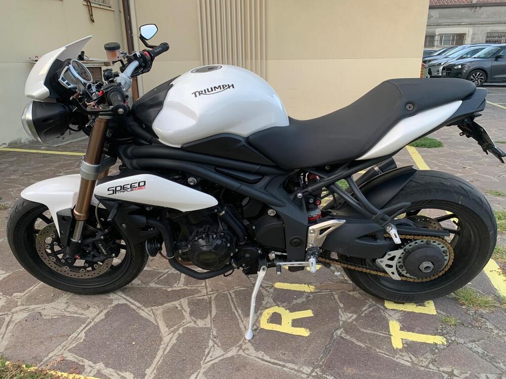 Triumph Speed Triple 1050 (2011 - 13) (5)