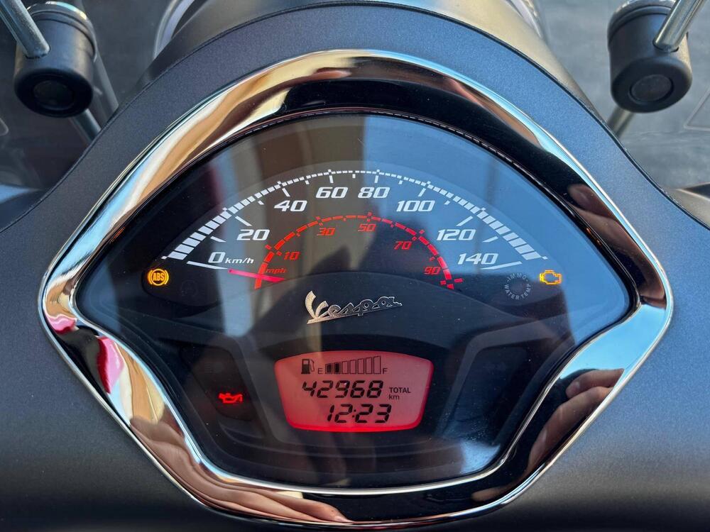 Vespa GTS 300 Super Sport (2017 - 19) (12)
