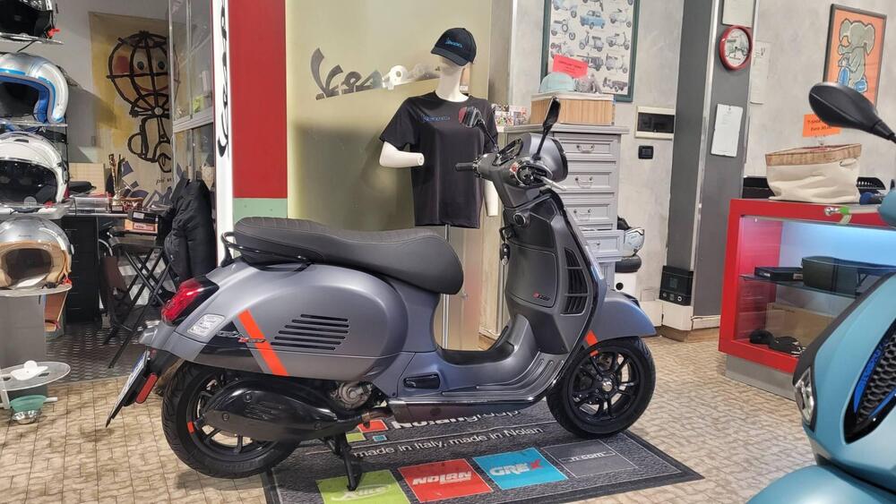Vespa GTS 300 Super Sport (2023 - 24)
