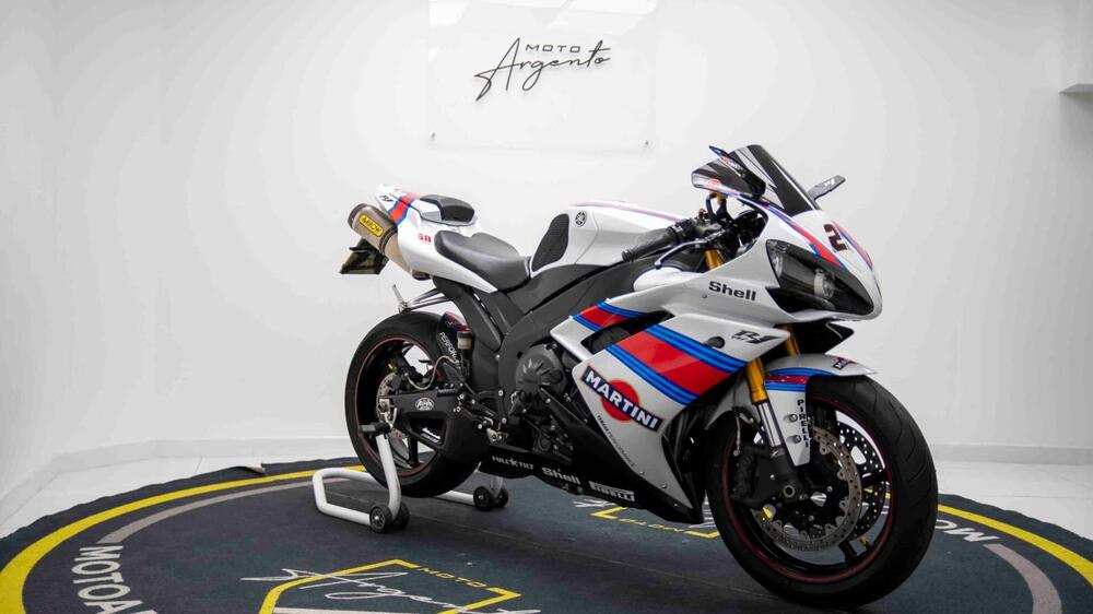 Yamaha YZF R1 (2009 - 11) (9)