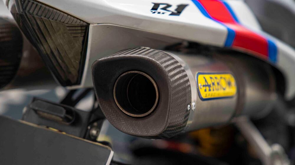 Yamaha YZF R1 (2009 - 11) (10)