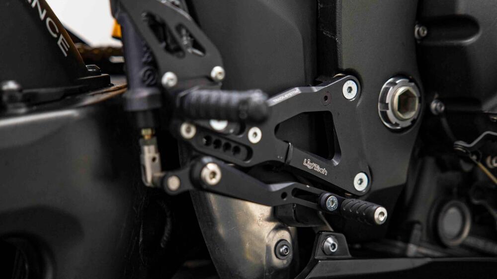 Yamaha YZF R1 (2009 - 11) (12)