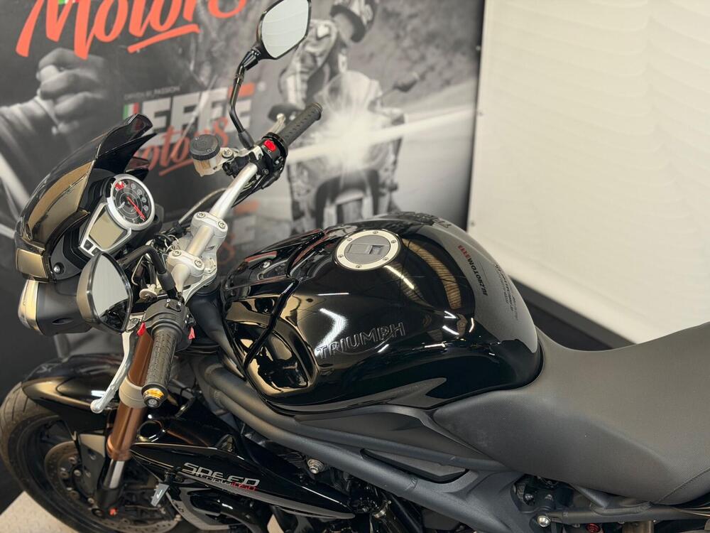 Triumph Speed Triple 1050 ABS (2011 - 15) (8)