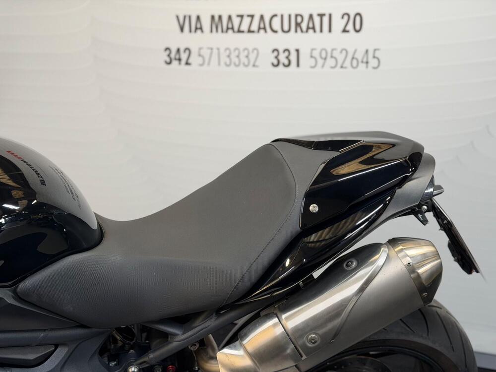 Triumph Speed Triple 1050 ABS (2011 - 15) (10)