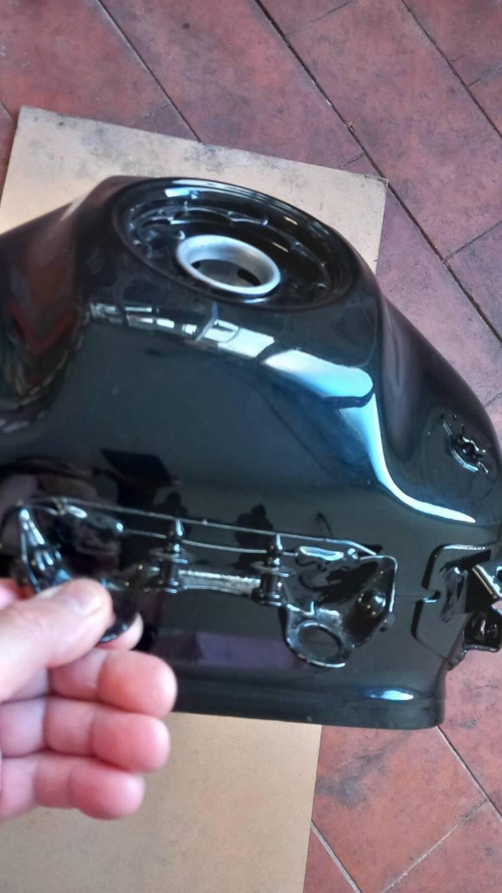 Serbatoio carburante Per KTM Duke 125-390 (4)