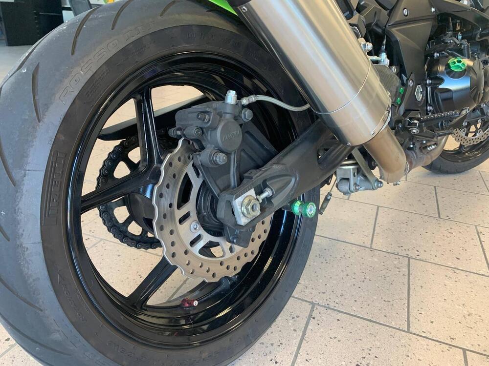 Kawasaki Z 750 R (2011 - 14) (11)