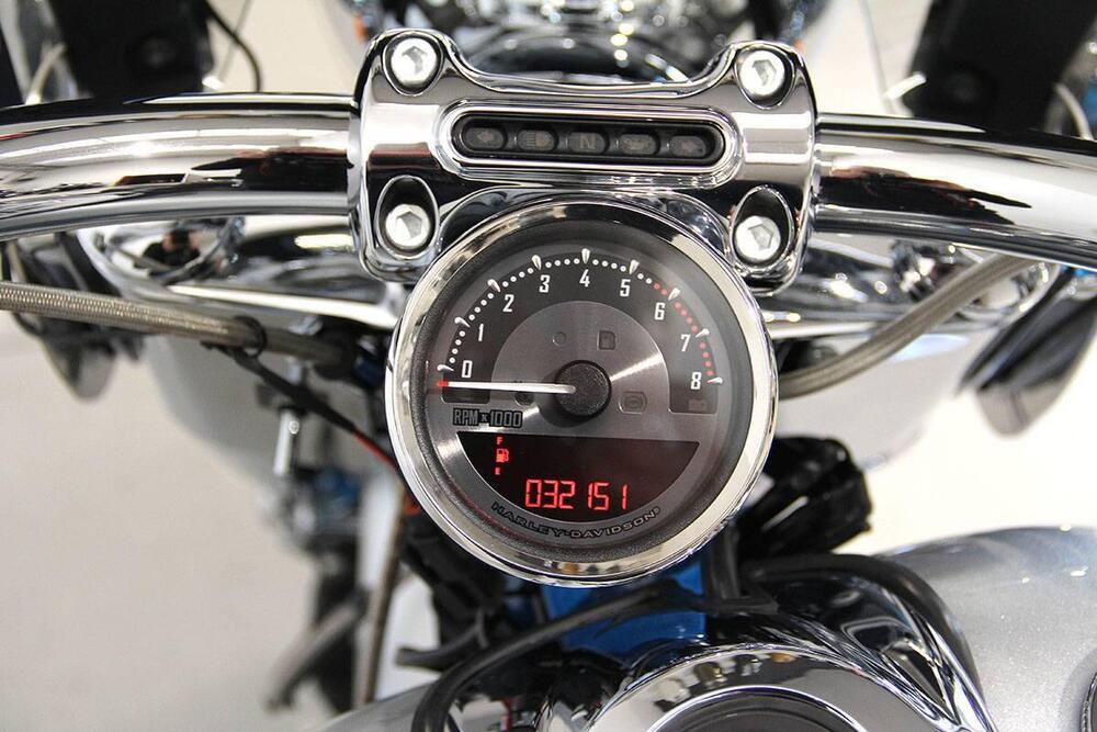 Harley-Davidson 1800 Deluxe (2014 - 15) - FLSTNSE (15)